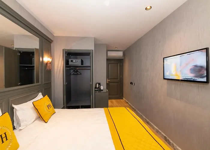 Peri Taksim Hotel 2*